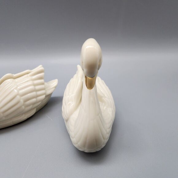 Lenox Swan Figurine Place Card Holder / Cake Topper Figure Gold Trim Vintage 2 - Picture 9 of 12